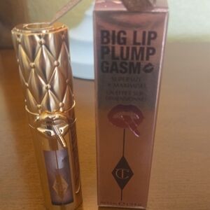 Charlotte Tilbury Gold Big Lip Plump STRAWBERRY CHOCOLATE